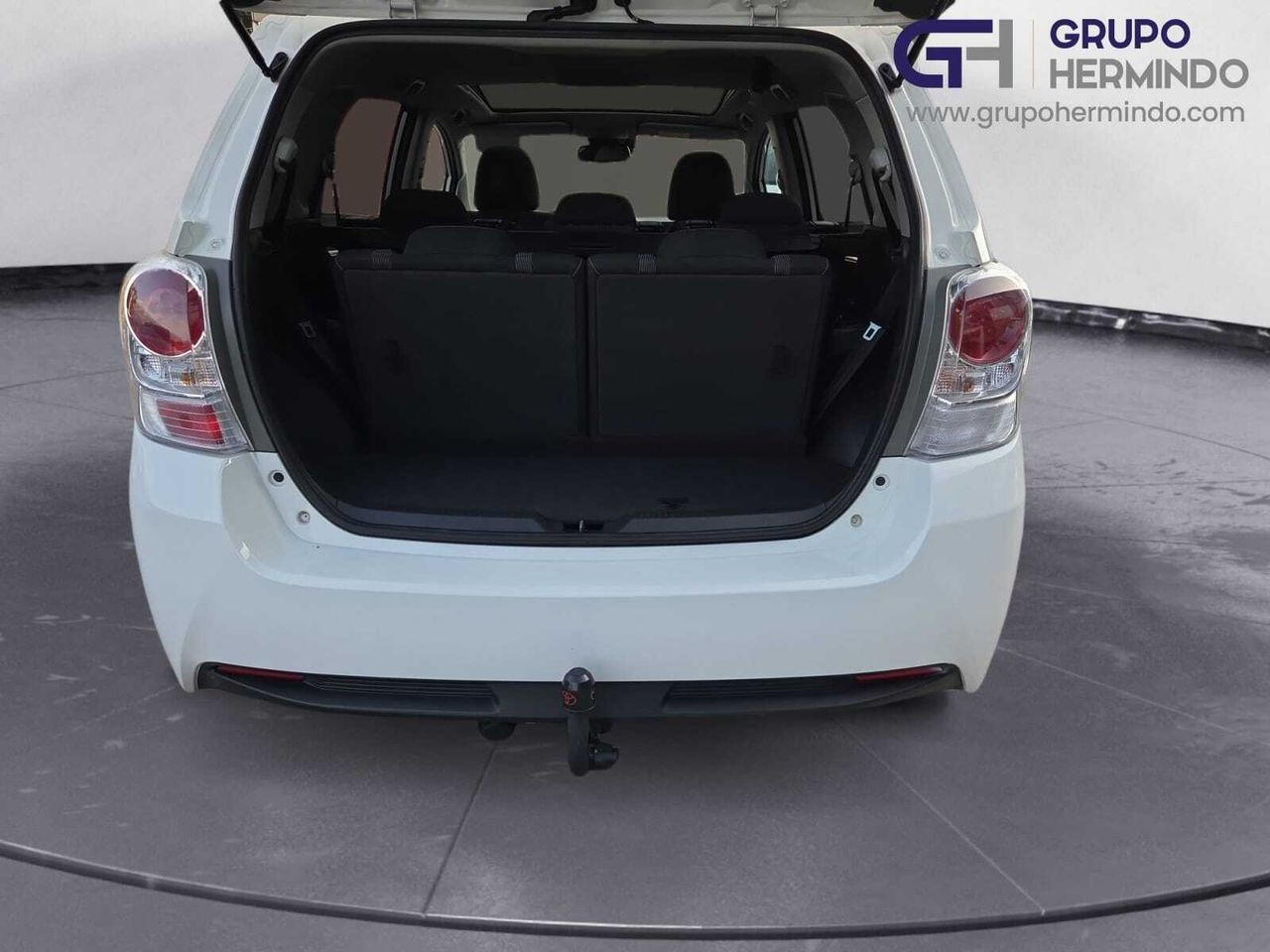 Toyota Verso 1.6 130 CV ADVANCE 7 PLAZAS  - Foto 2