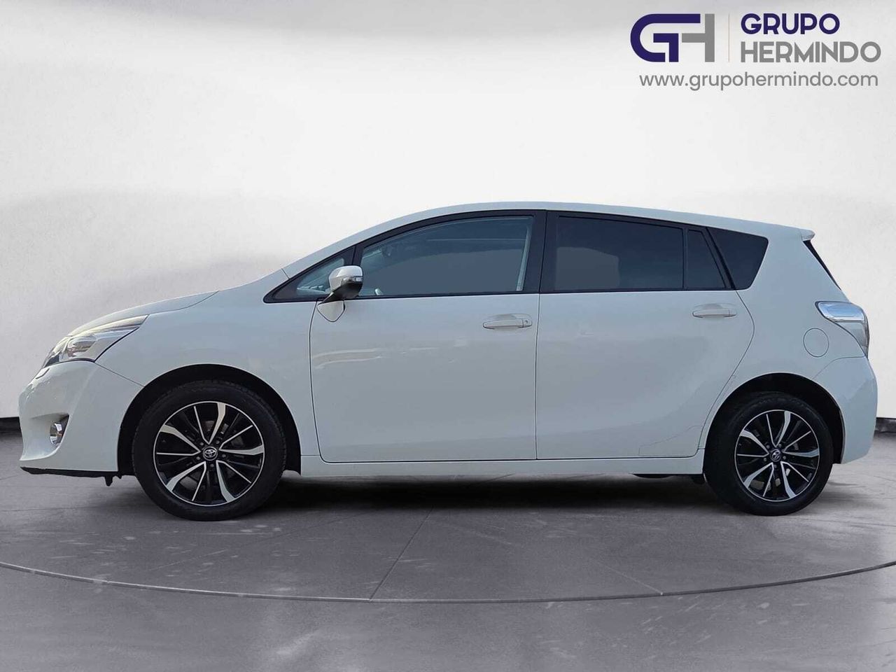 Toyota Verso 1.6 130 CV ADVANCE 7 PLAZAS  - Foto 2