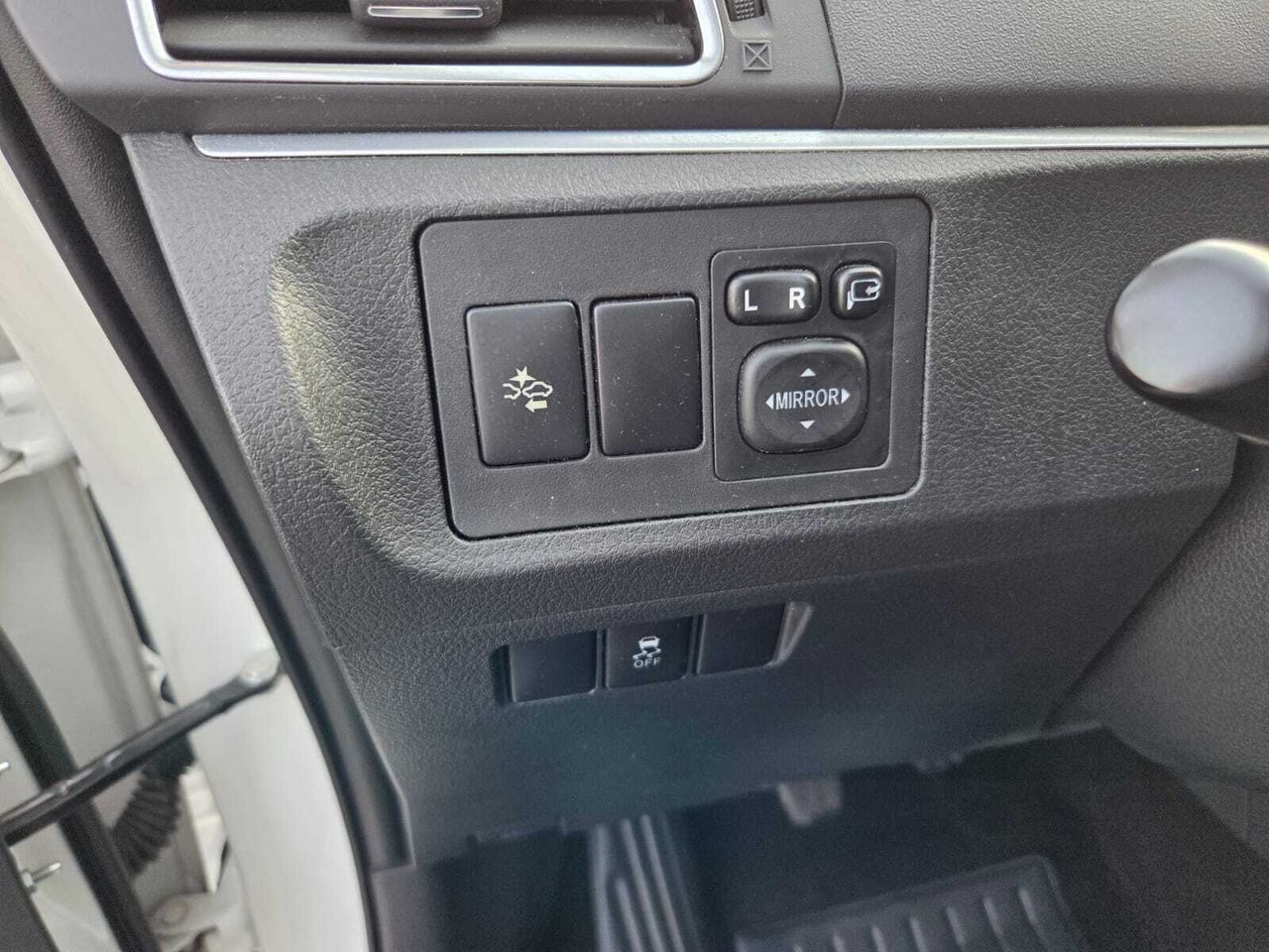 Toyota Verso 1.6 130 CV ADVANCE 7 PLAZAS  - Foto 2