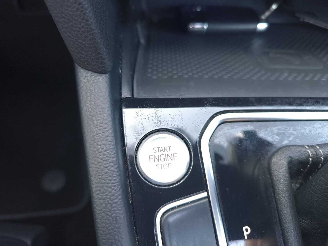 Volkswagen Passat VARIANT R LINE 2.0 TDI 110 KW 150 CV DSG  - Foto 2