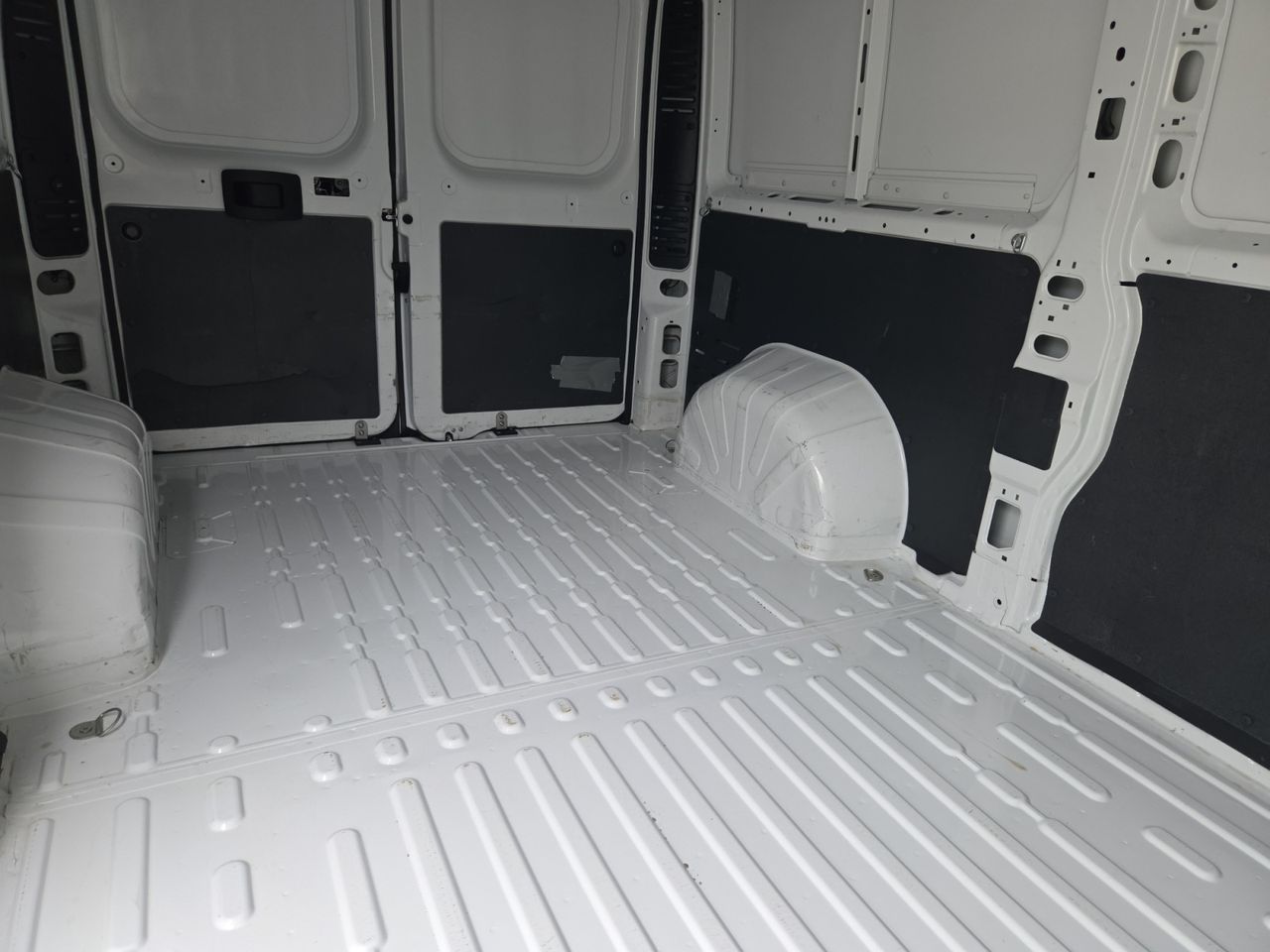 Citroën Jumper 35 L2 H2  140CV   - Foto 2