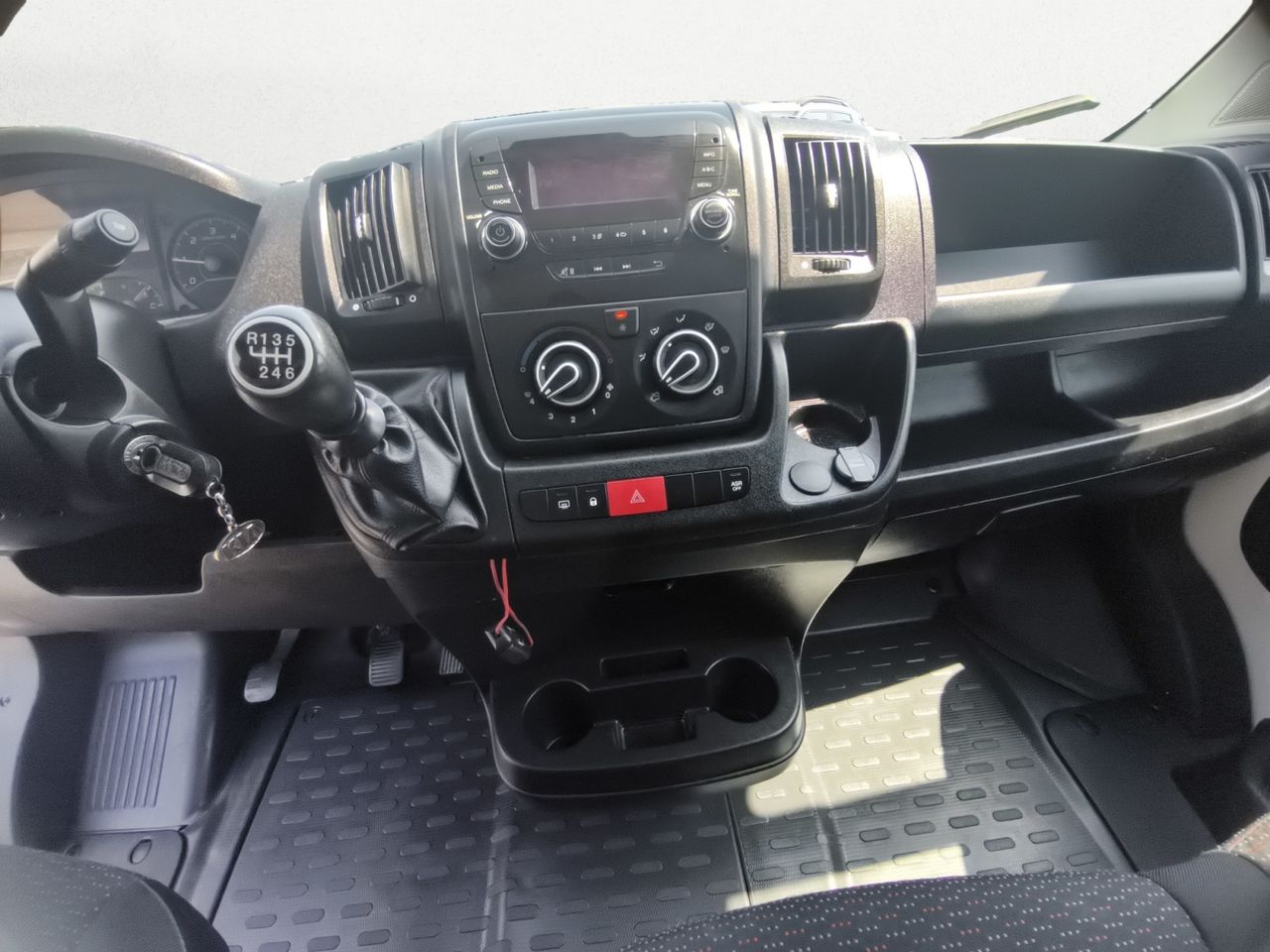 Citroën Jumper 35 L2 H2  140CV   - Foto 2