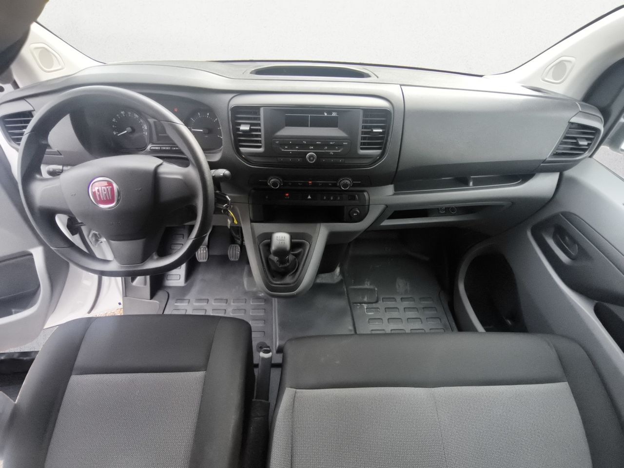 Fiat Scudo BUSSINES 100CV   - Foto 2