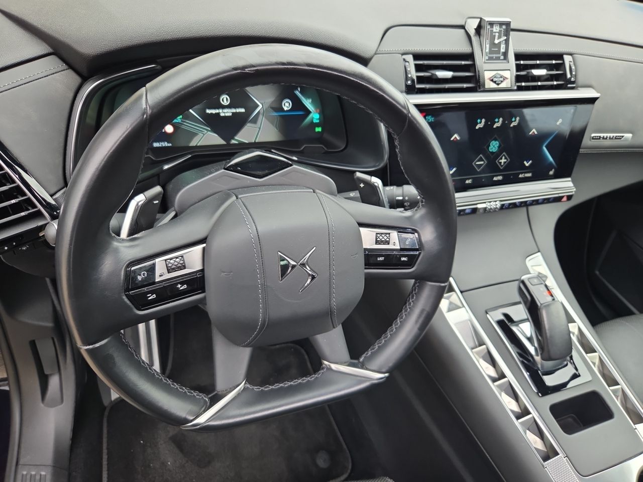 DS DS 7 E-TENSE 300CV 4X4 RIVOLI  - Foto 2