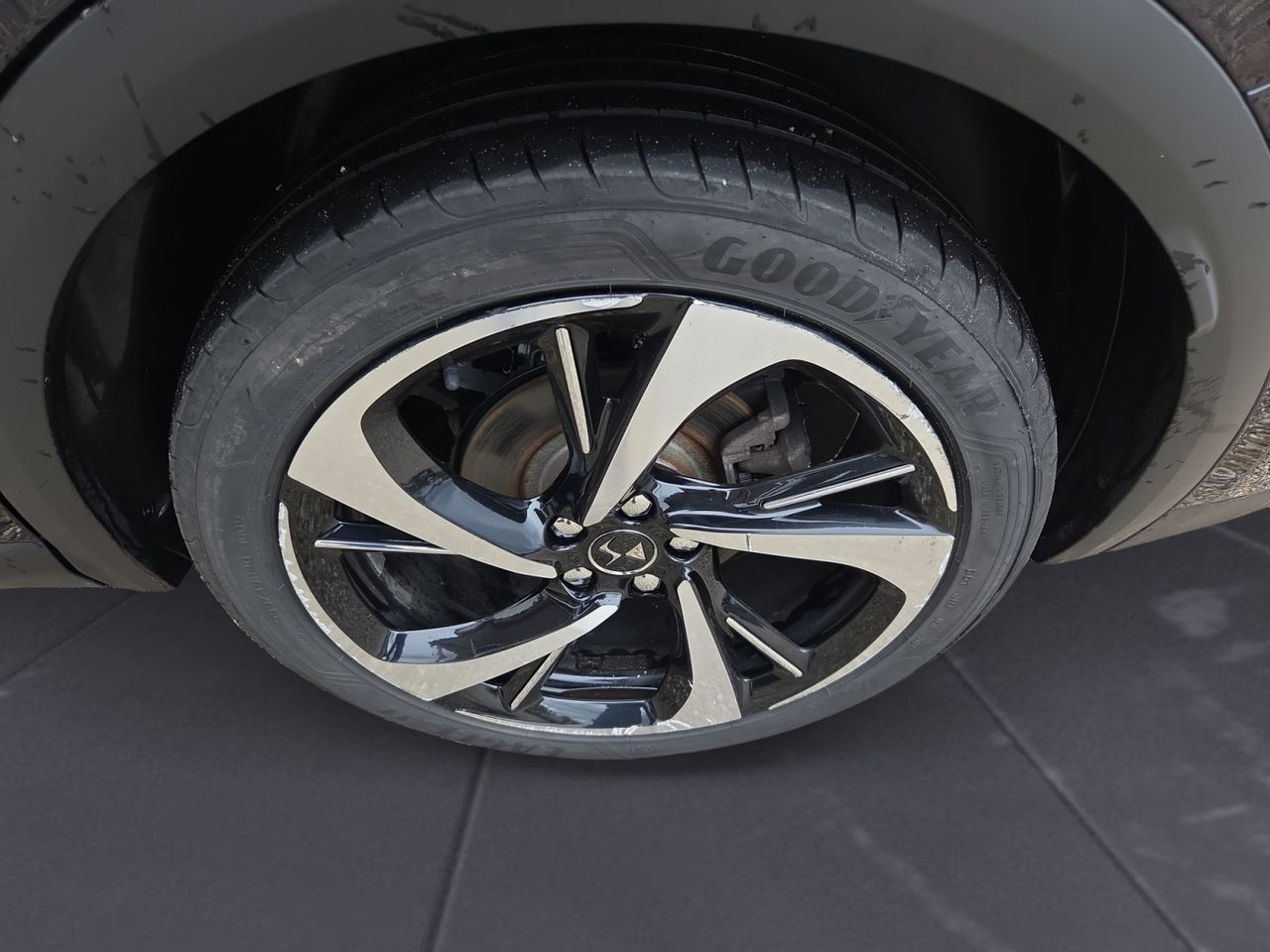 DS DS 7 E-TENSE 300CV 4X4 RIVOLI  - Foto 2