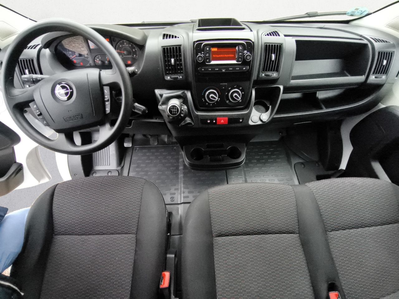 Opel Movano FURGON BASE LIGHT L2H2 3,3T BLUEHDI 120 cv  - Foto 2