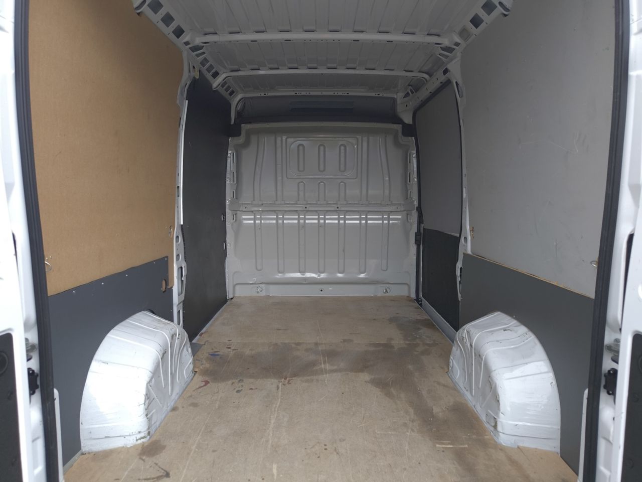 Opel Movano FURGON BASE LIGHT L2H2 3,3T BLUEHDI 120 cv  - Foto 2