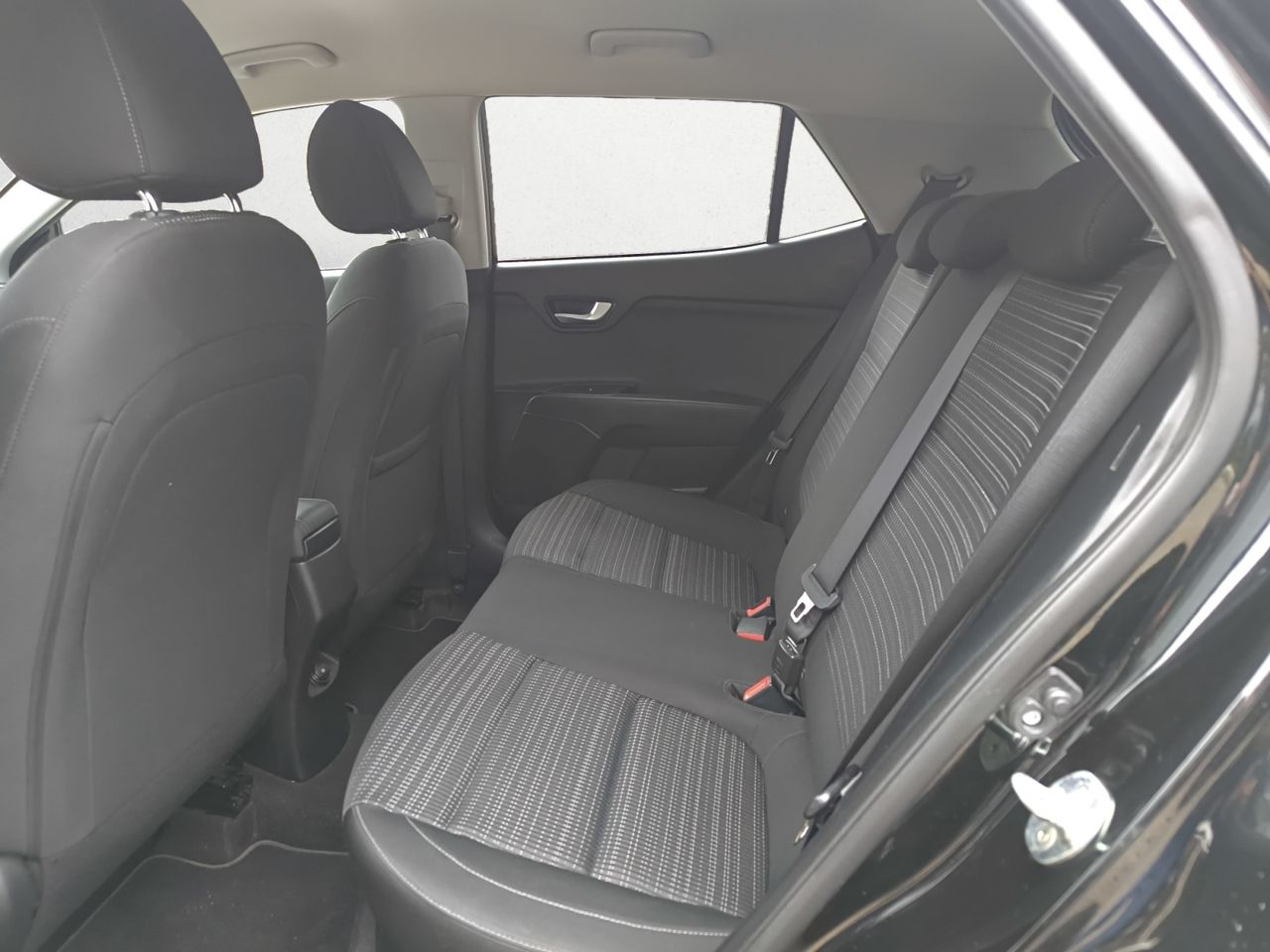 Kia Stonic DRIVE 120CV  - Foto 2