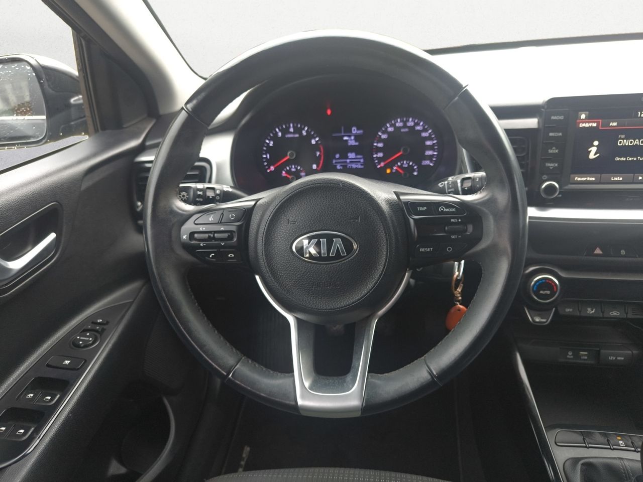 Kia Stonic DRIVE 120CV  - Foto 2