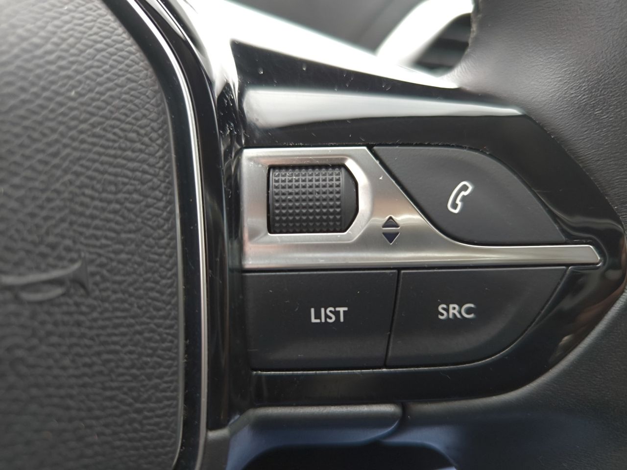 Peugeot 3008 ALLURE 130CV  - Foto 2