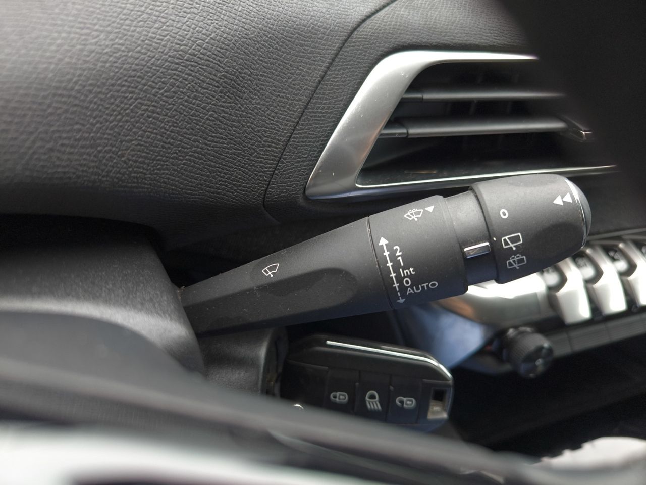 Peugeot 3008 ALLURE 130CV  - Foto 2