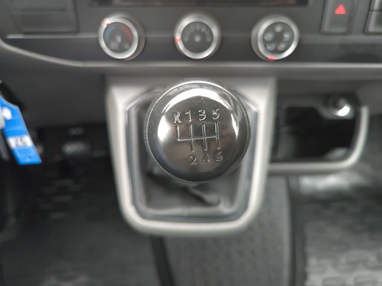 Volkswagen Transporter FURGON CORTO TN 2.0 TDI  150CV   - Foto 2