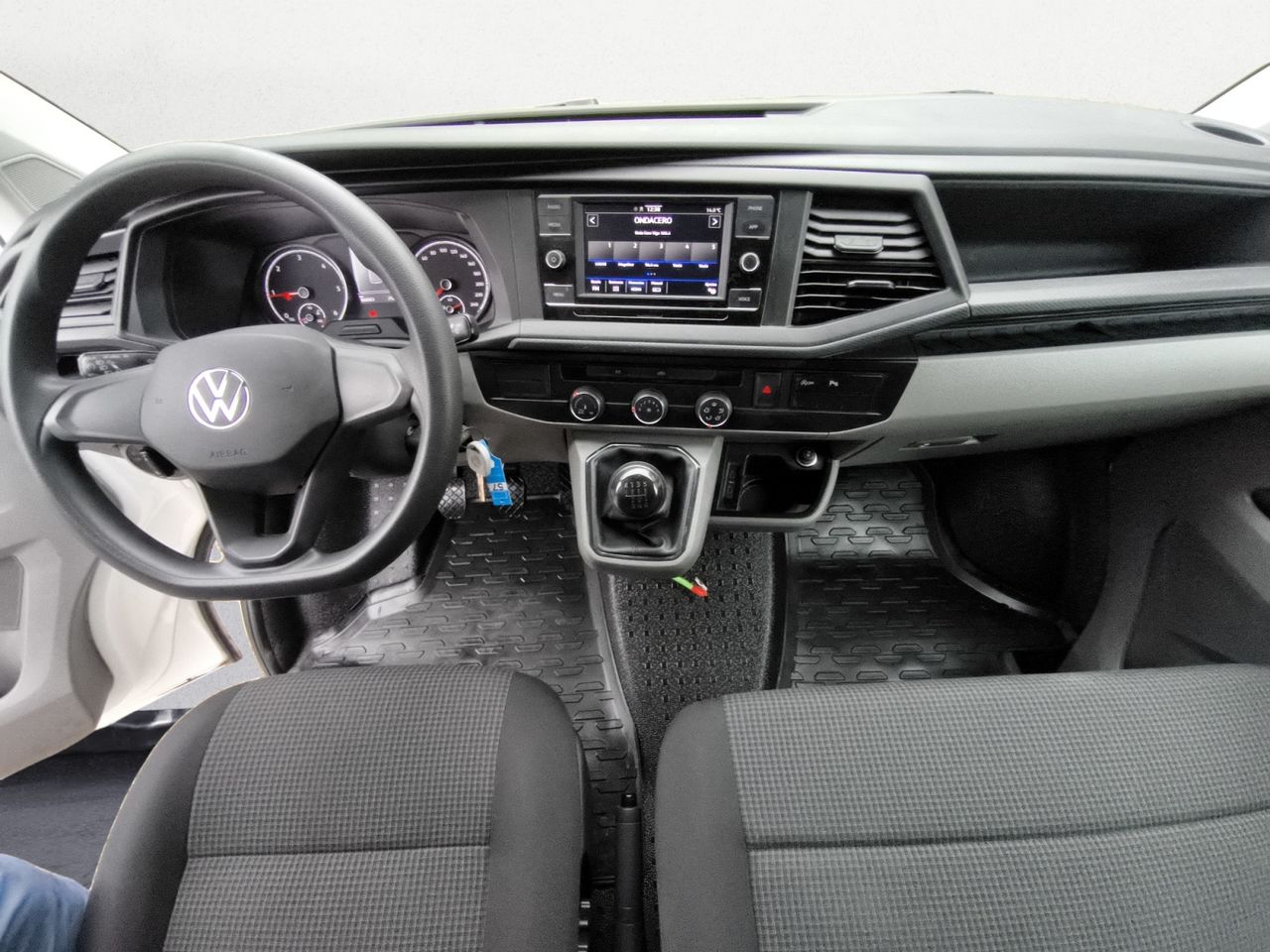 Volkswagen Transporter FURGON CORTO TN 2.0 TDI  150CV   - Foto 2