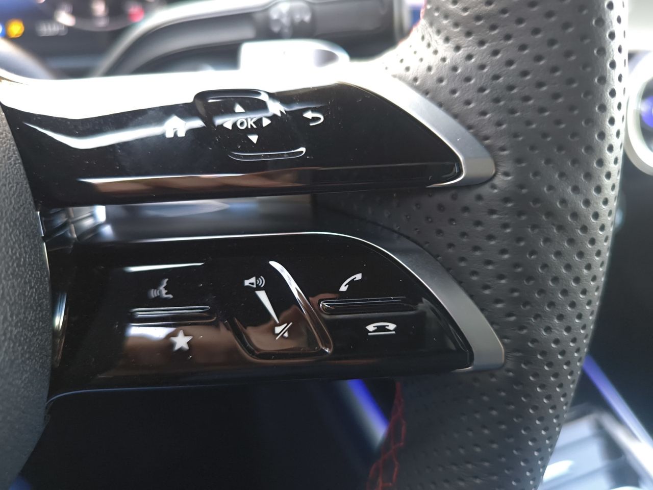 Mercedes Clase GLB GLB 200 d AMG Line Premium 7 Plzs  - KMO  - Foto 2