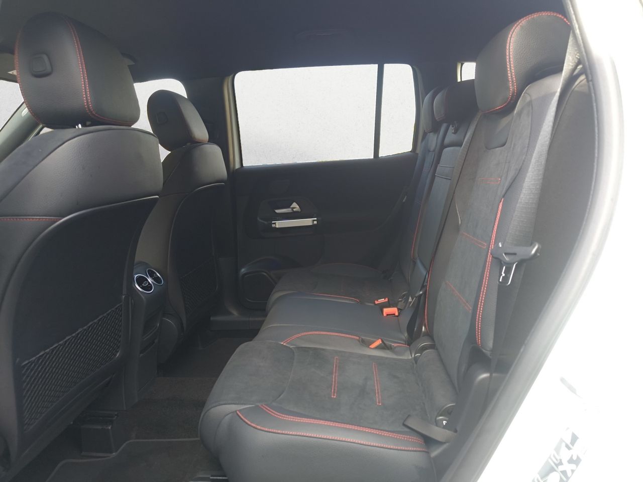 Mercedes Clase GLB GLB 200 d AMG Line Premium 7 Plzs  - KMO  - Foto 2