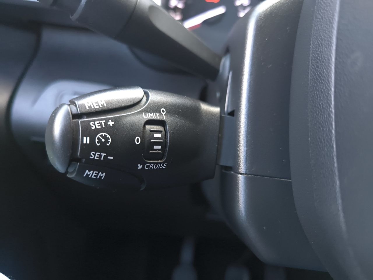 Citroën Berlingo TALLA M BLUE HDI 100 CV FEEL PACK  - Foto 2