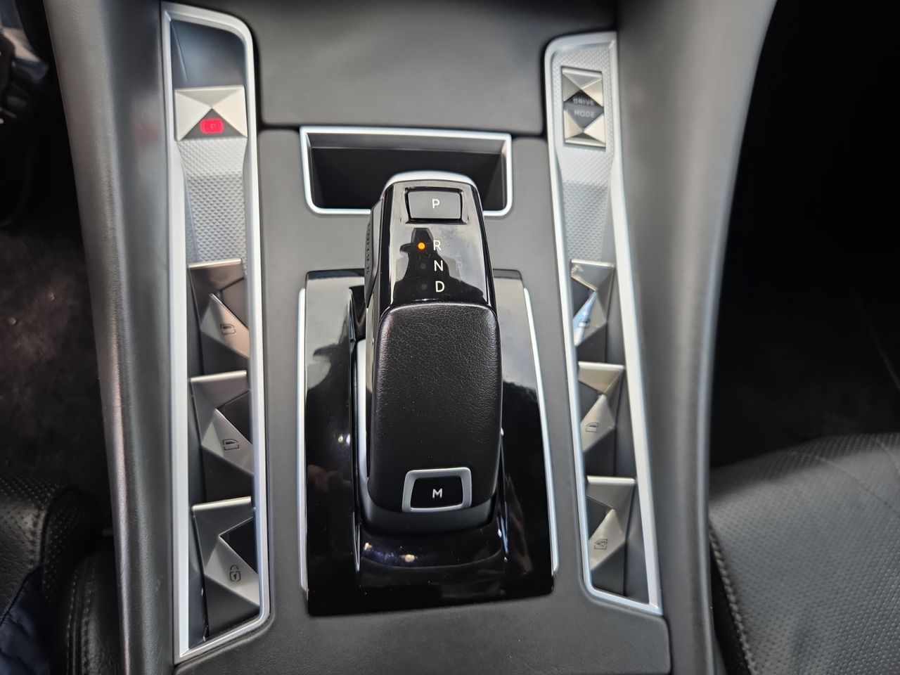 DS DS 9 PURE TECH 225 AUT RIVOLI  - Foto 2