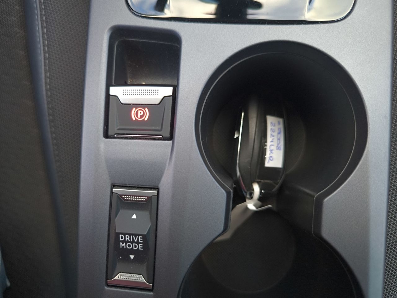 Peugeot e-2008 ALLURE ELECTRICO  - Foto 2