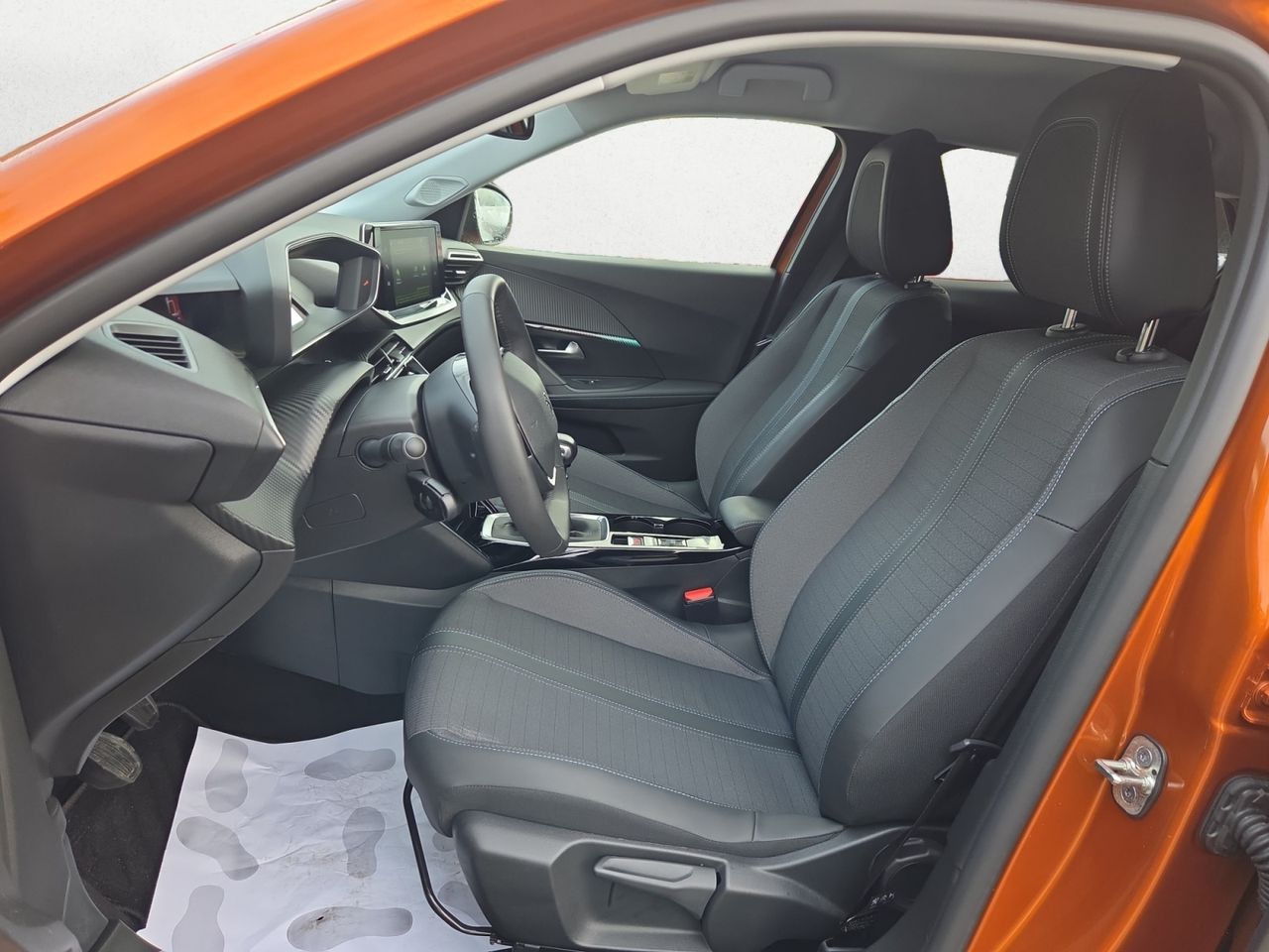 Peugeot 2008 ALLURE PACK BLUE HDI 110 CV  - Foto 2