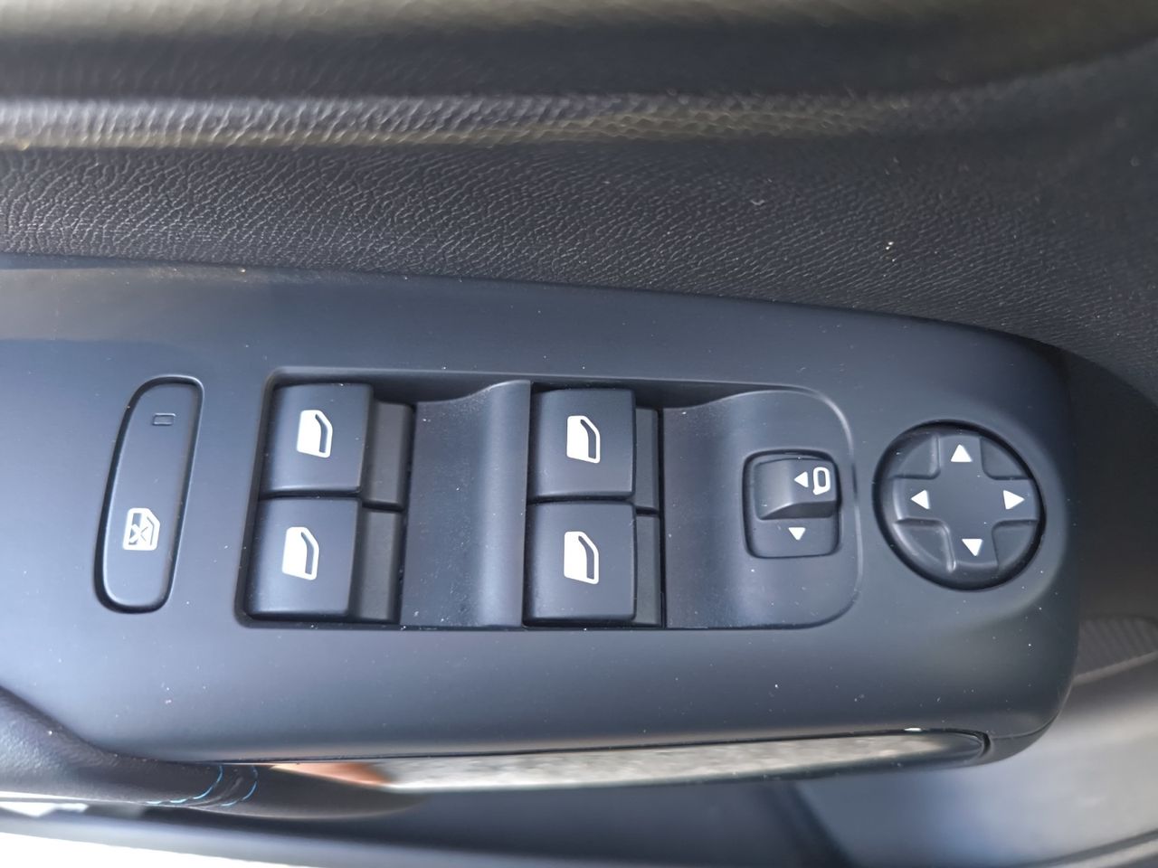 Citroën C5 Aircross PLUG IN HYBRID 225 e EAT8 SHINE PACK  - Foto 2