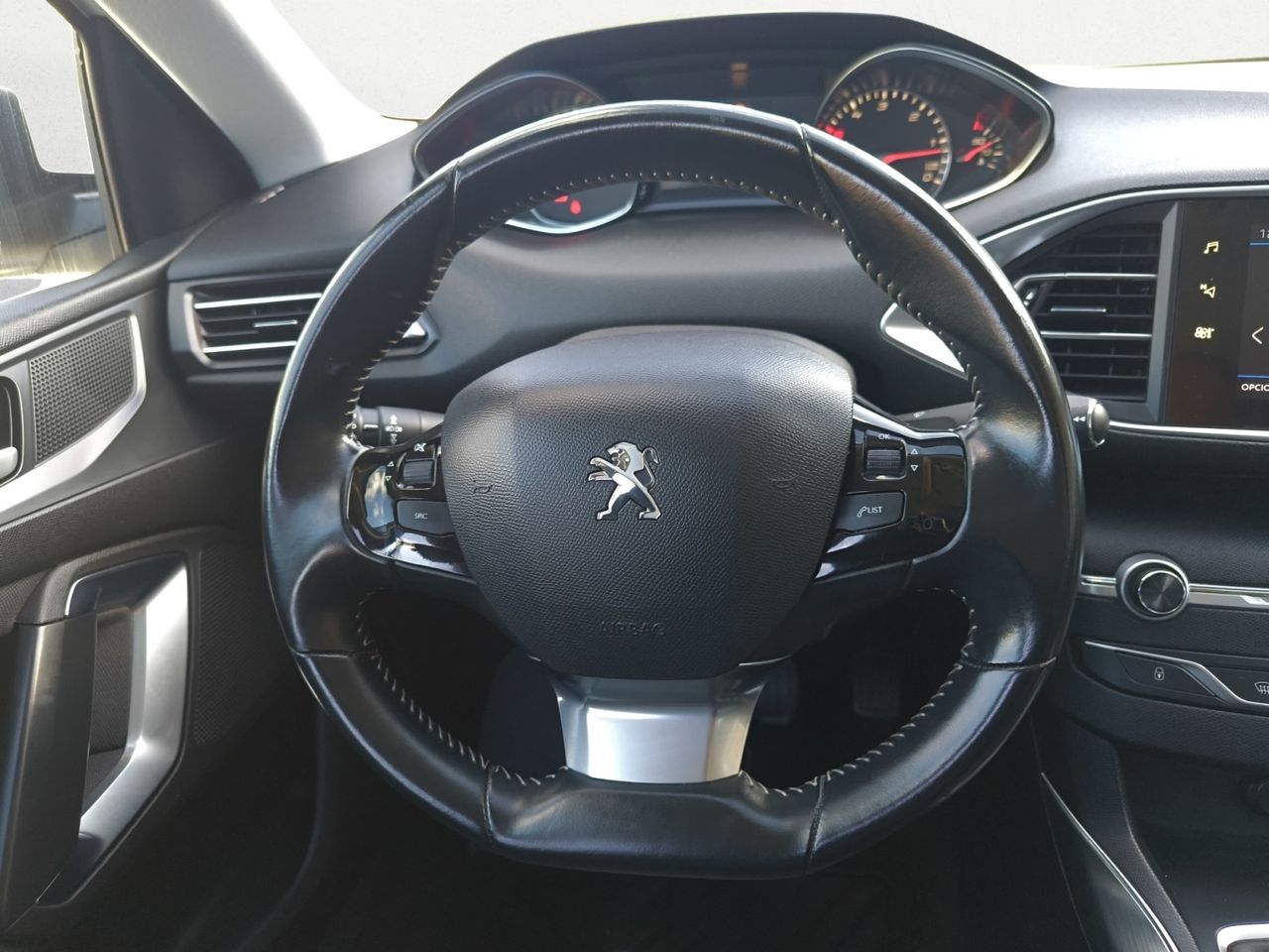 Peugeot 308 SW ALLURE BLUE HDI 130 CV  - Foto 2