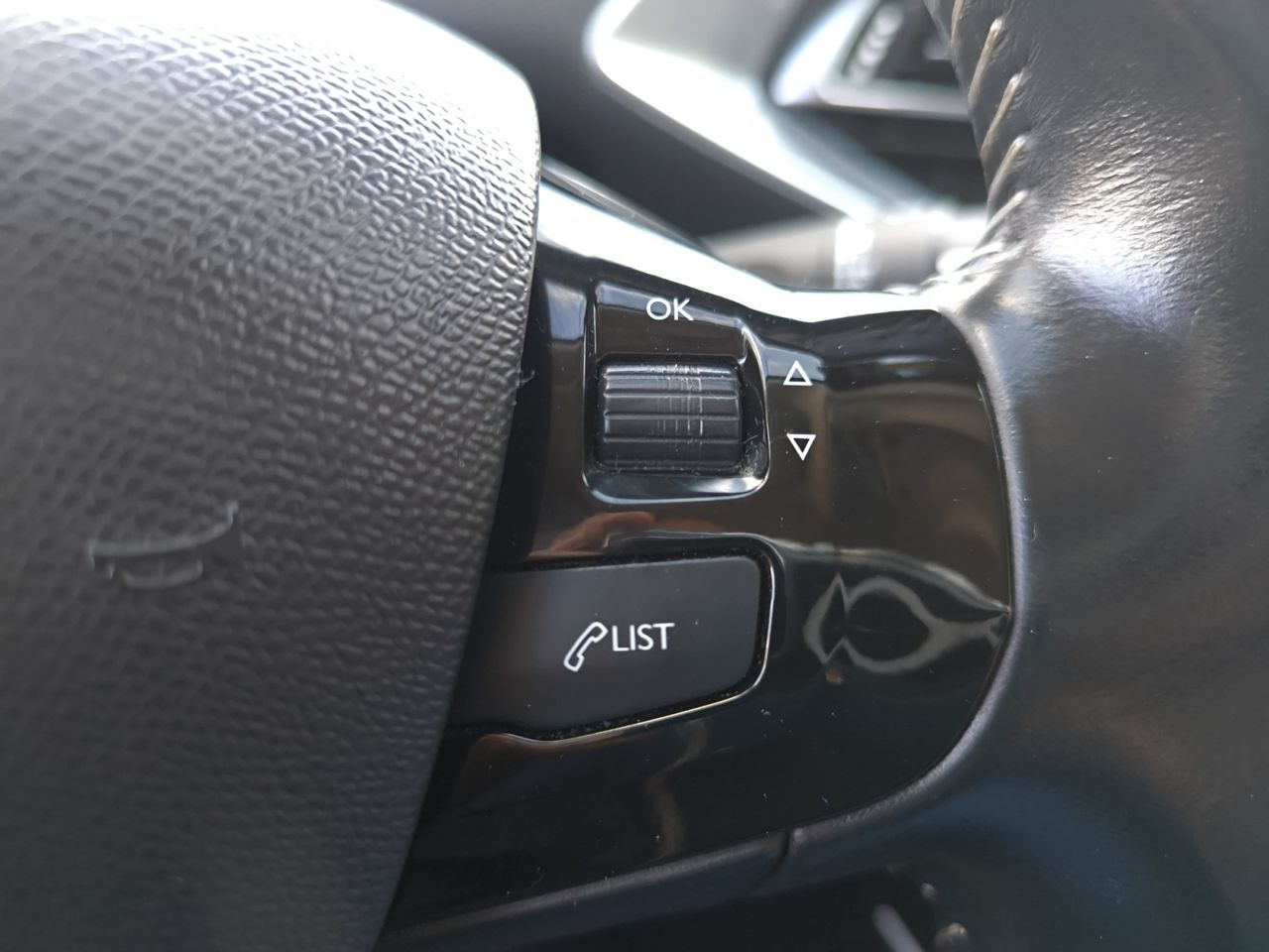 Peugeot 308 SW ALLURE BLUE HDI 130 CV  - Foto 2