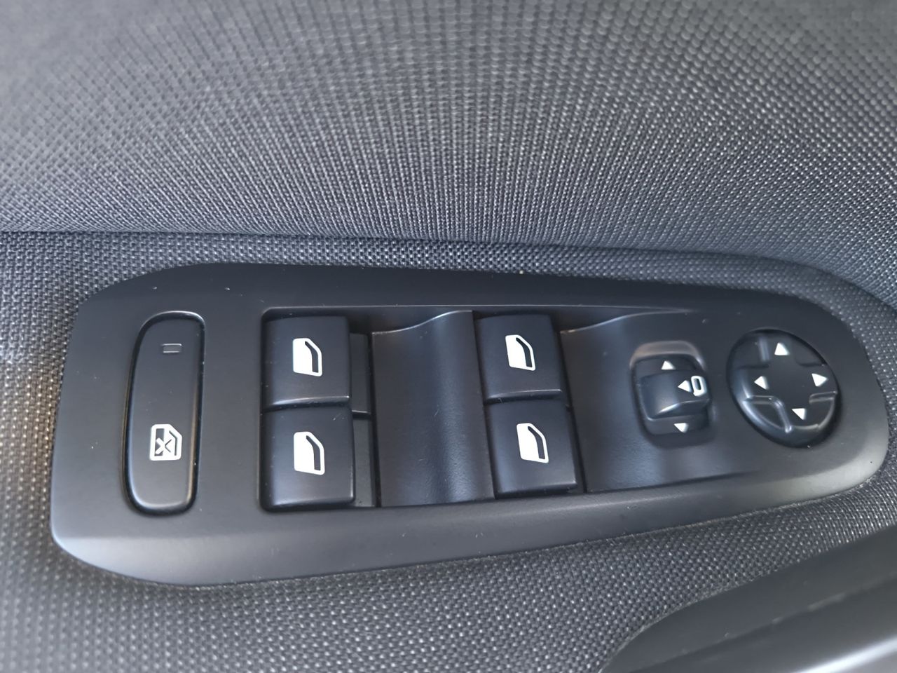 Peugeot 308 SW ALLURE BLUE HDI 130 CV  - Foto 2