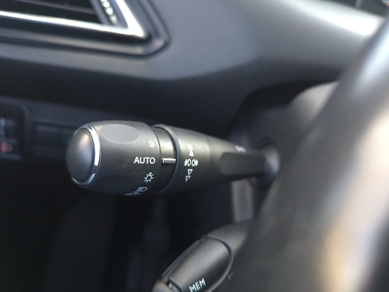 Peugeot 308 SW ALLURE BLUE HDI 130 CV  - Foto 2