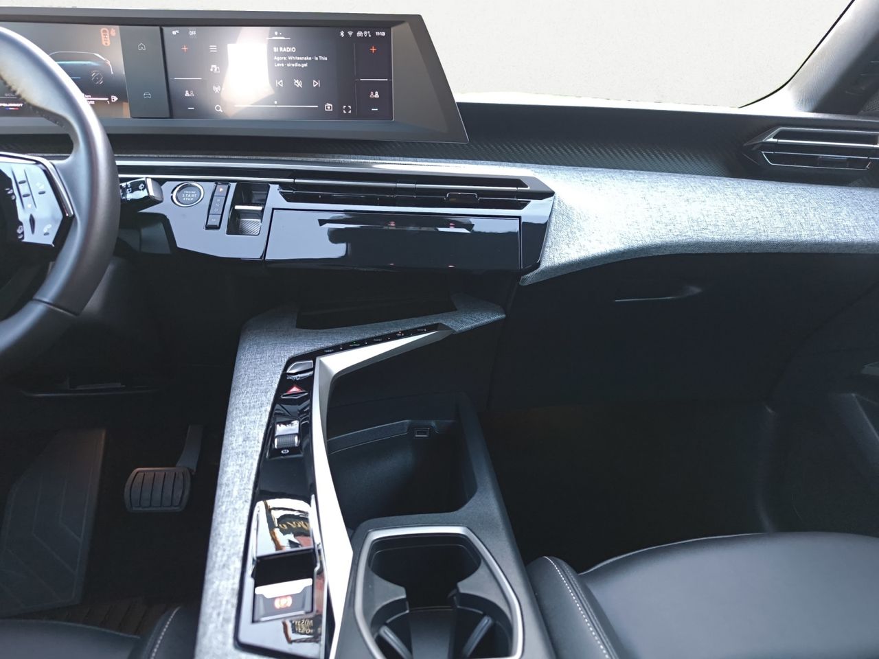 Peugeot 5008 ALLURE HYBRID 136 e DCS6  - Foto 2