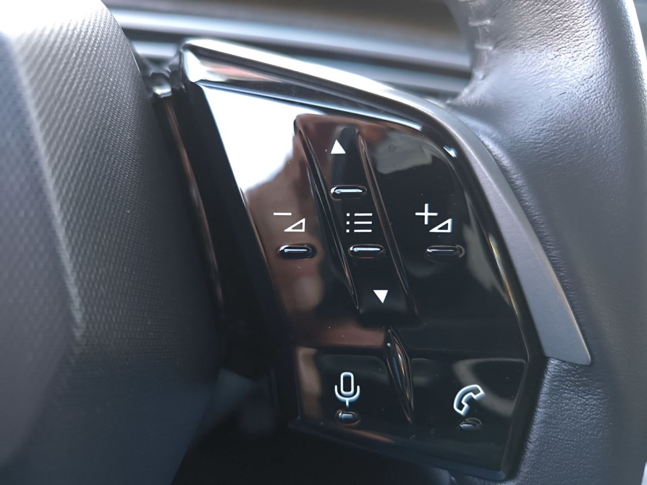 Peugeot 5008 ALLURE HYBRID 136 e DCS6  - Foto 2