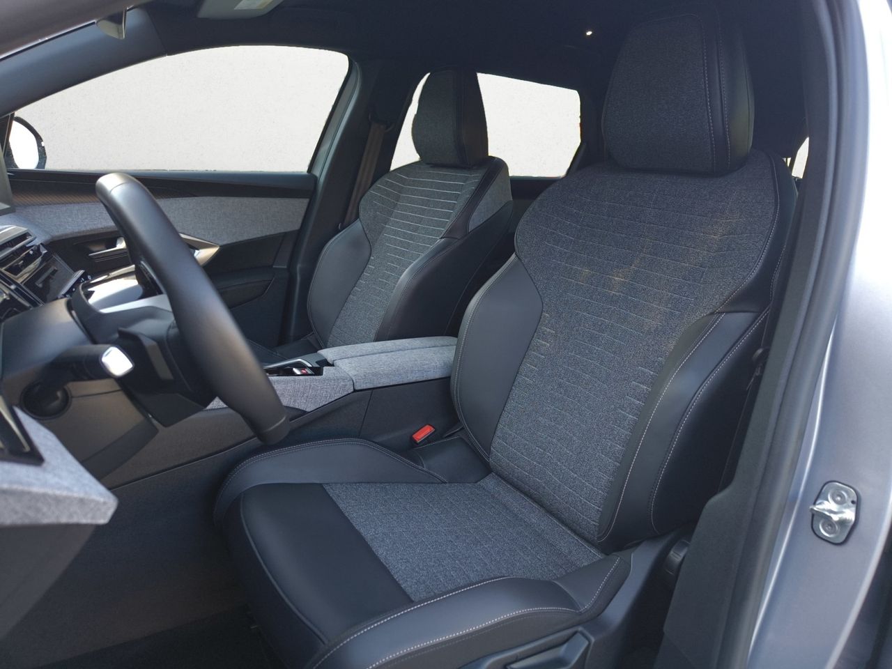 Peugeot 5008 ALLURE HYBRID 136 e DCS6  - Foto 2