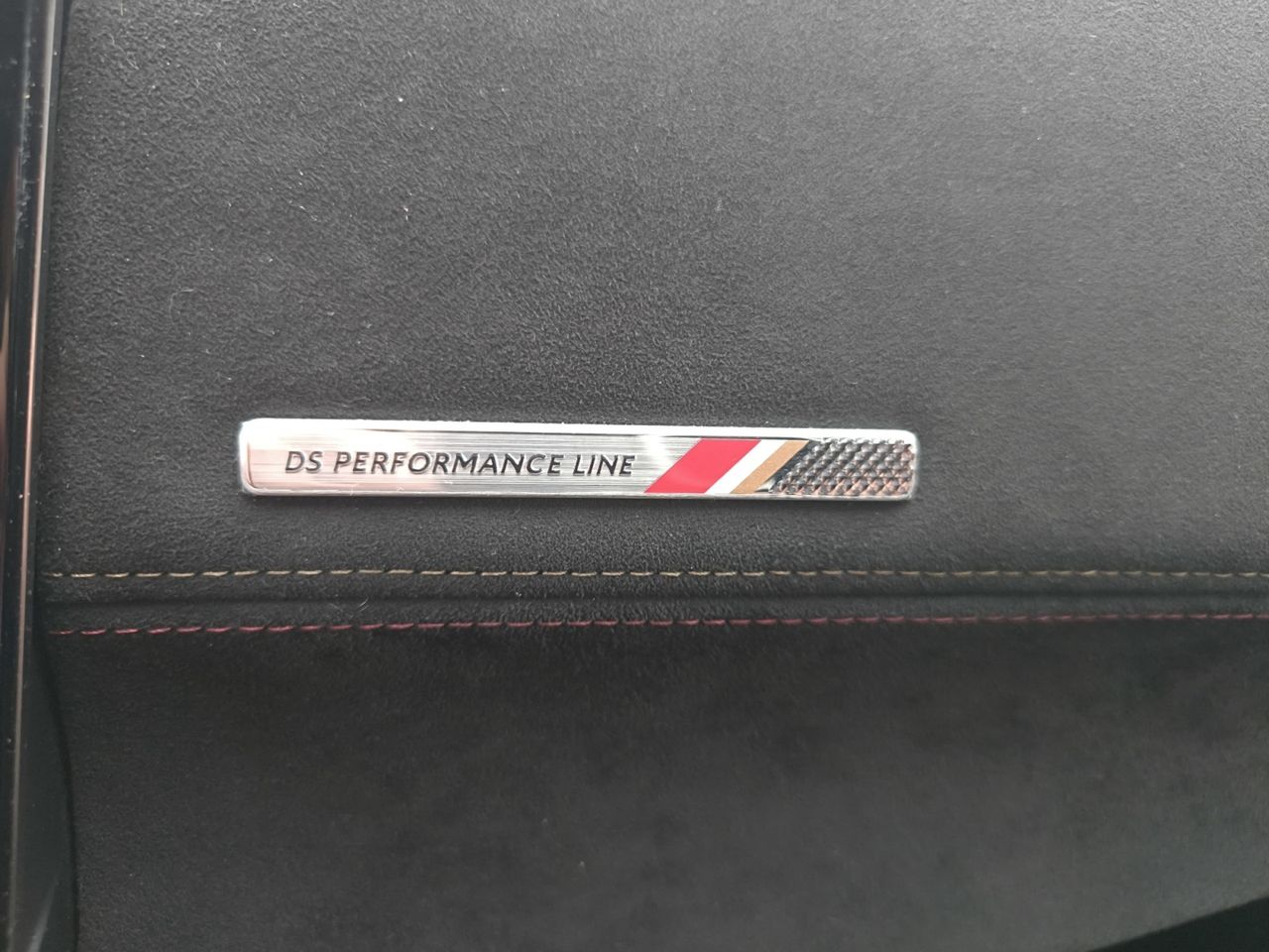 DS DS 7 CROSSBACK E TENSE 225 PERFORMANCE LINE  - Foto 2