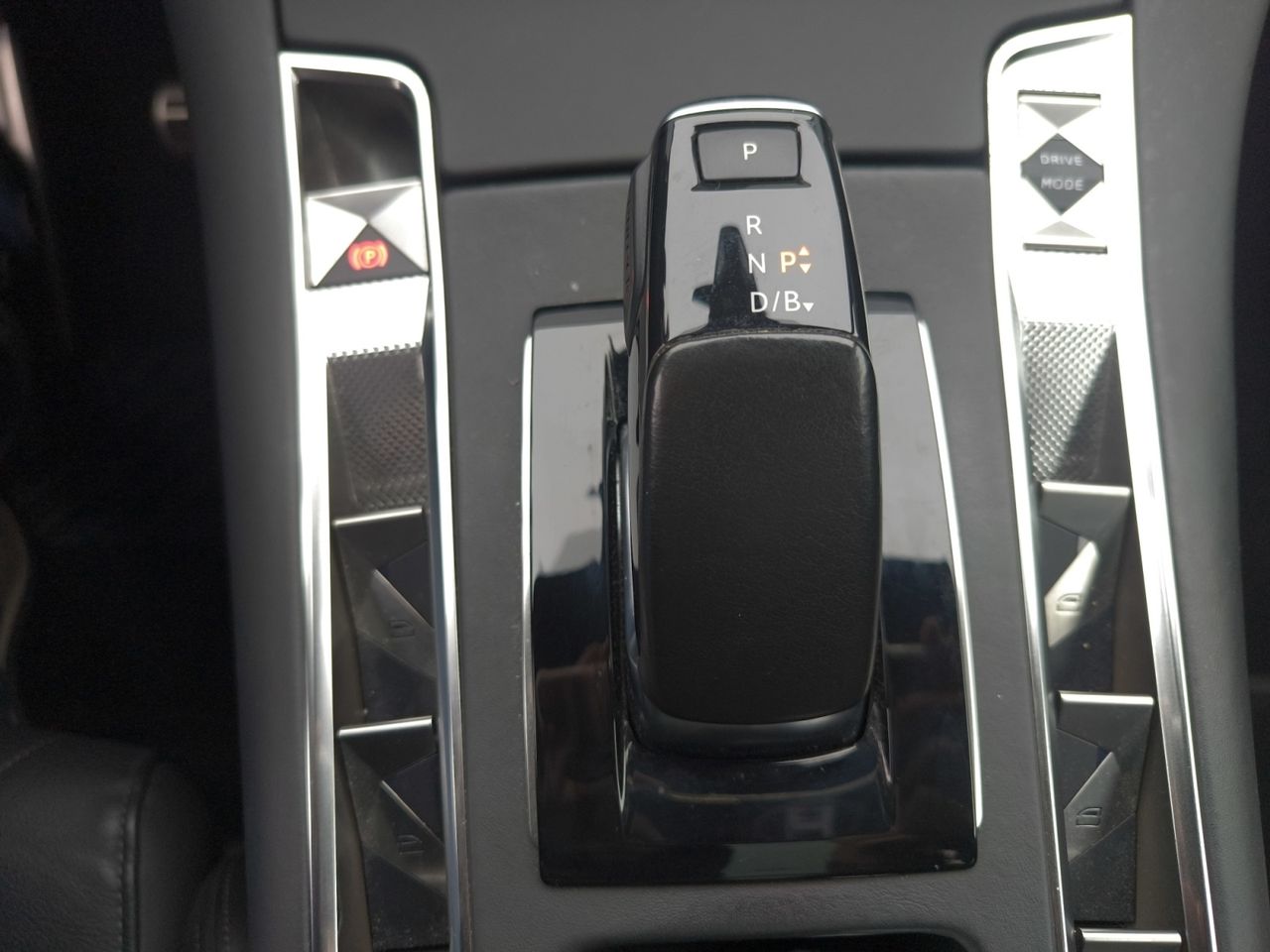 DS DS 7 CROSSBACK E TENSE 300 4X4 LIGNE NOIRE  - Foto 2