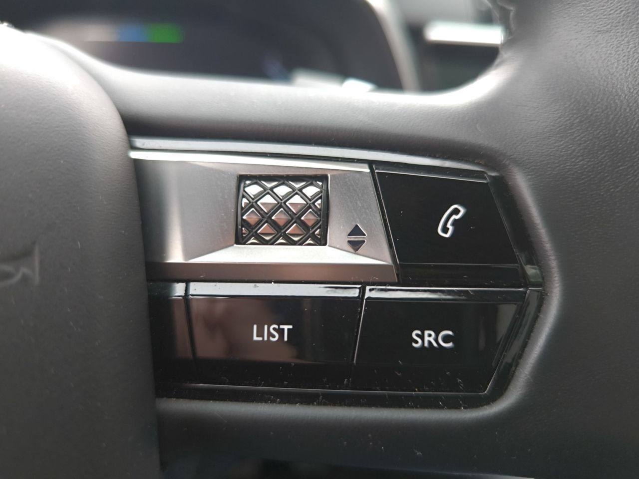 DS DS 7 CROSSBACK E TENSE 300 4X4 LIGNE NOIRE  - Foto 2