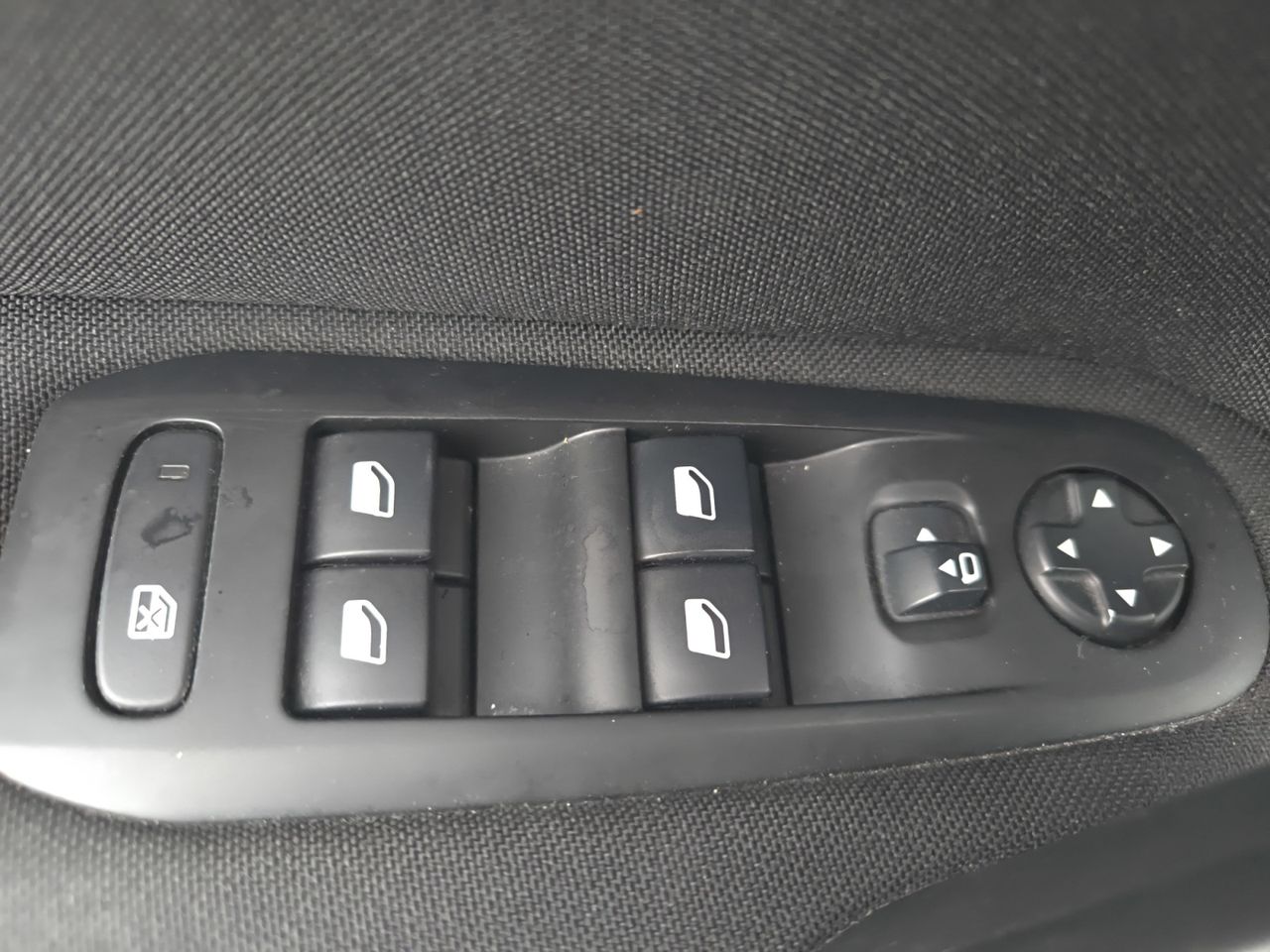 Peugeot 308 ACTIVE PACK BLUE HDI 100 CV  - Foto 2