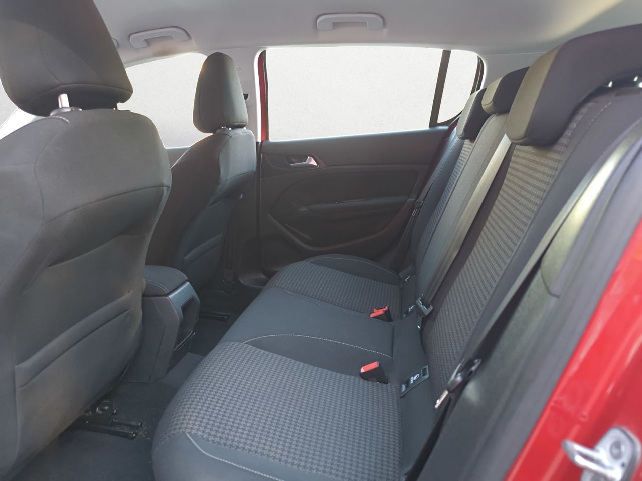 Peugeot 308 ACTIVE PACK BLUE HDI 100 CV  - Foto 2