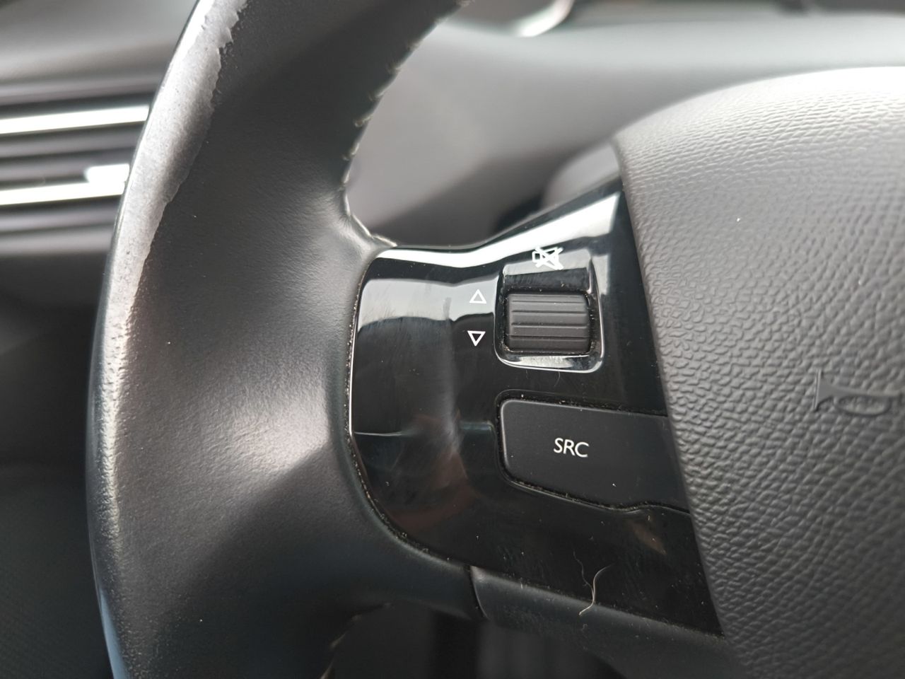 Peugeot 308 STYLE BLUE HDI 130 CV  - Foto 2