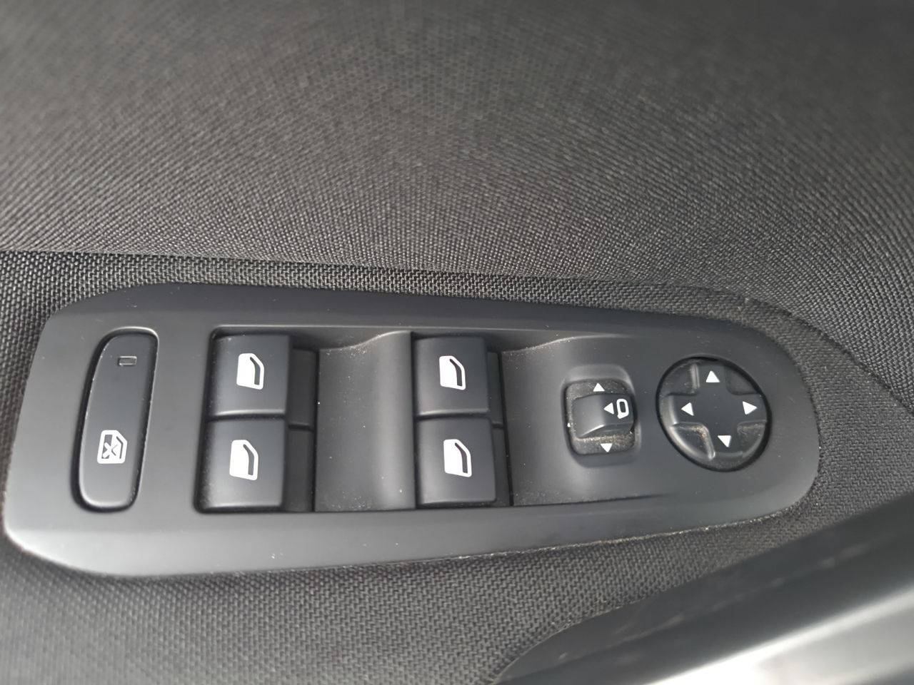 Peugeot 308 STYLE BLUE HDI 130 CV  - Foto 2