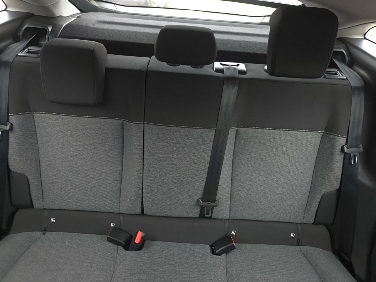 Citroën C4 LIVE PACK BLUE HDI 110 CV  - Foto 2