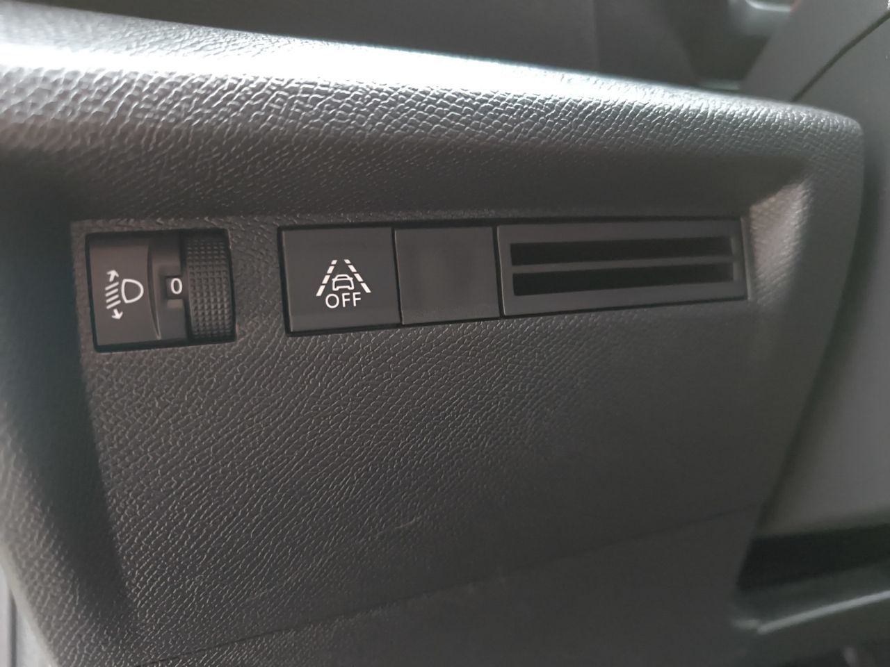 Citroën C4 LIVE PACK BLUE HDI 110 CV  - Foto 2