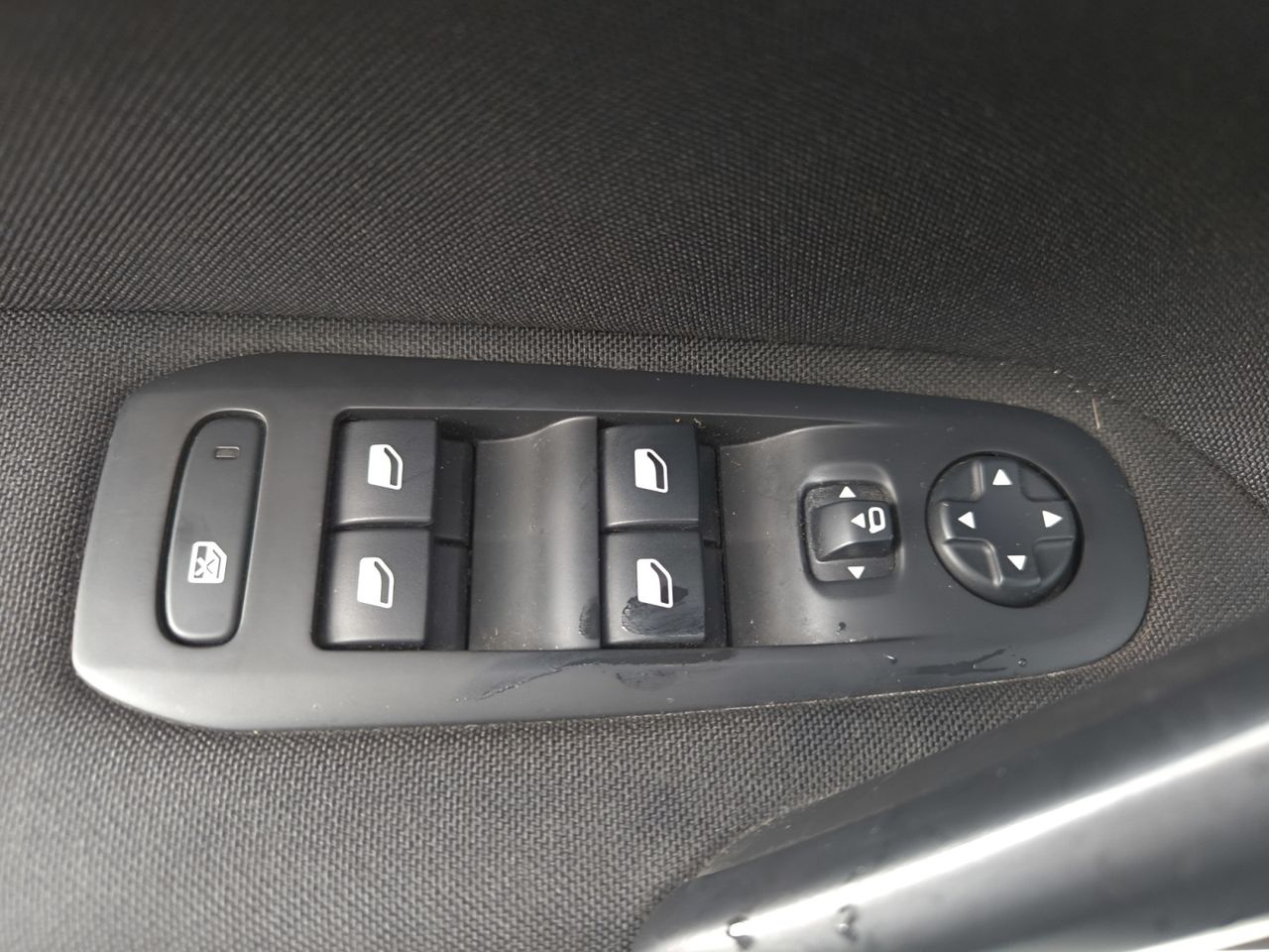 Peugeot 308 ACTIVE PACK BLUE HDI 100 CV  - Foto 2