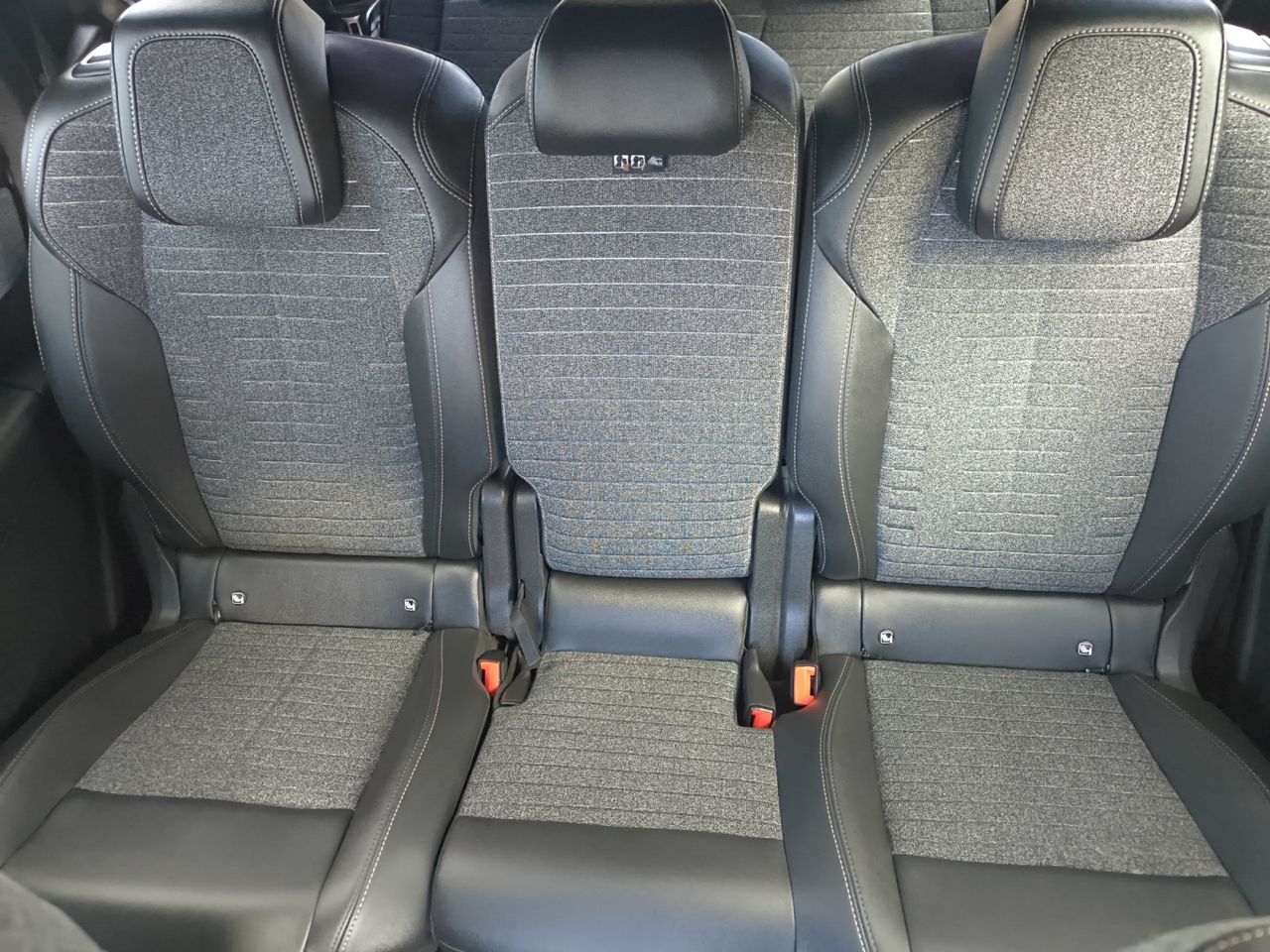 Peugeot 5008 ALLURE HYBRID 145 eDCS6  - Foto 2