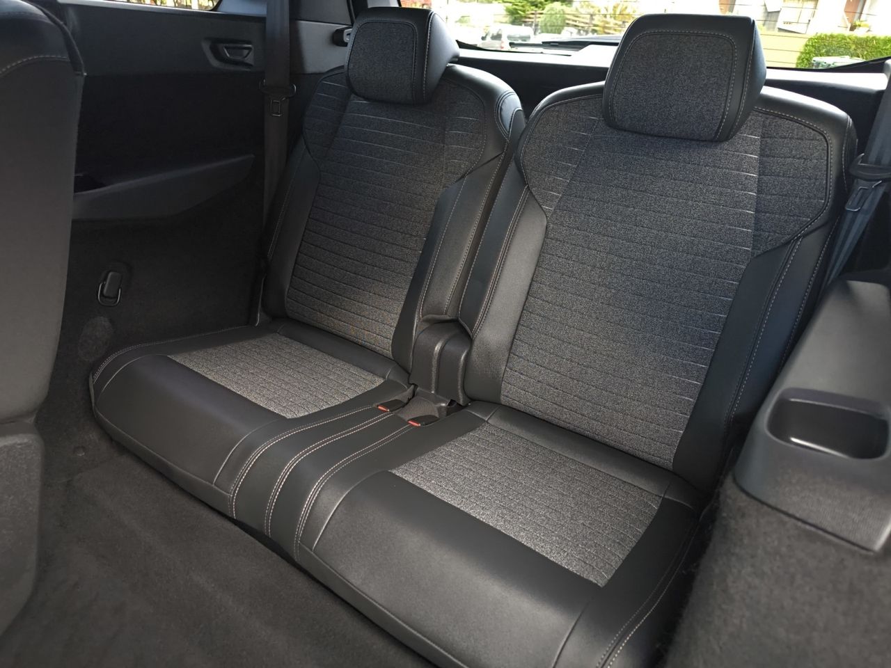 Peugeot 5008 ALLURE HYBRID 145 eDCS6  - Foto 2