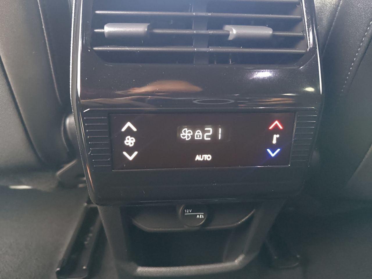 Peugeot 5008 ALLURE HYBRID 145 eDCS6  - Foto 2