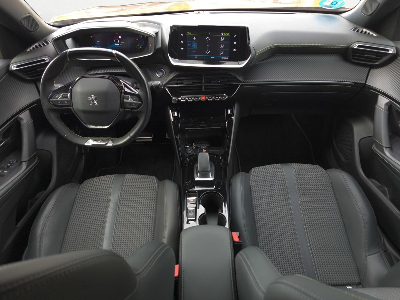 Peugeot e-2008 ALLURE ELECTRICO 136 CV  - Foto 2