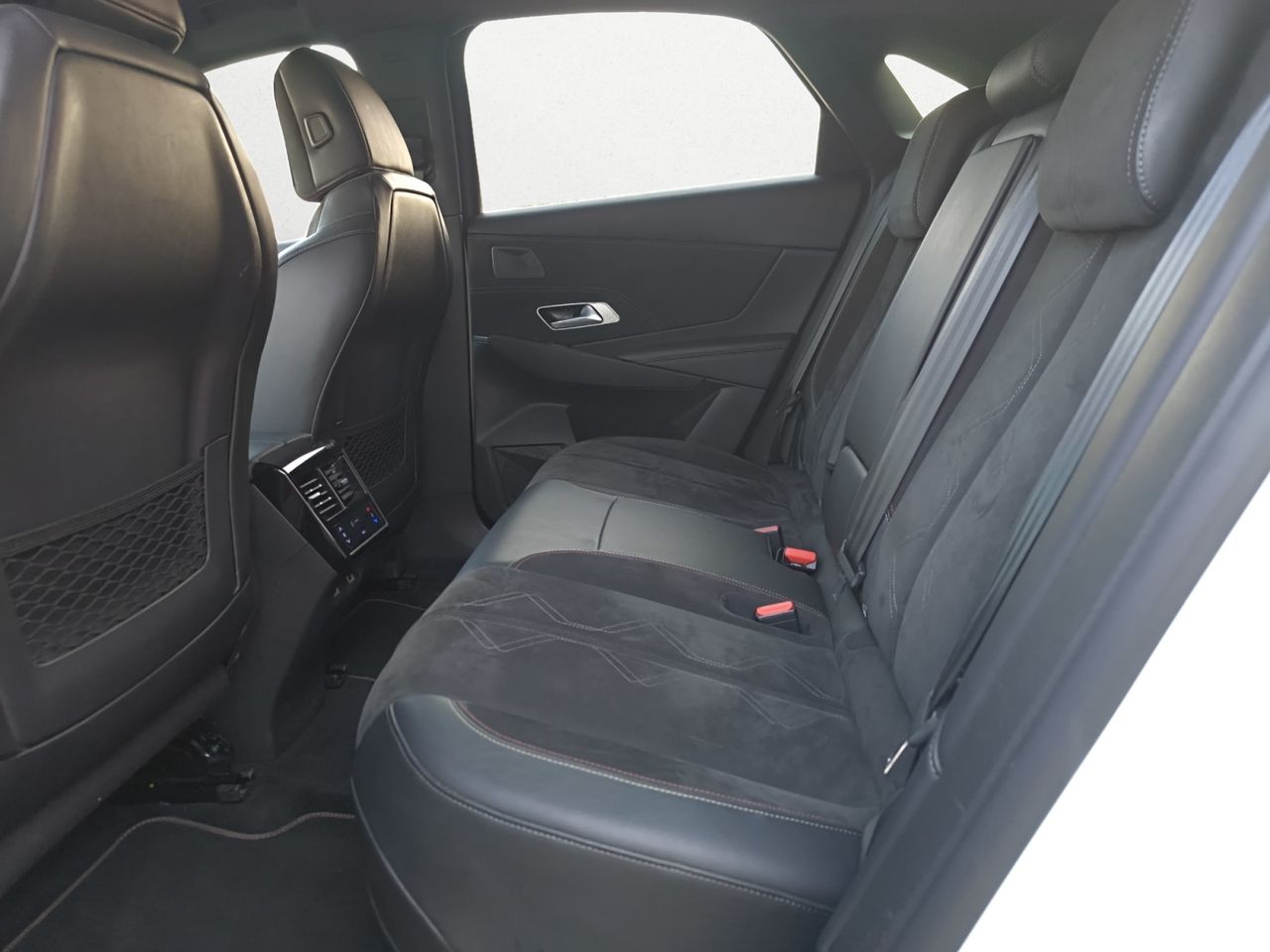 DS DS 7 CROSSBACK E TENSE 225 PERFORMANCE LINE  - Foto 2