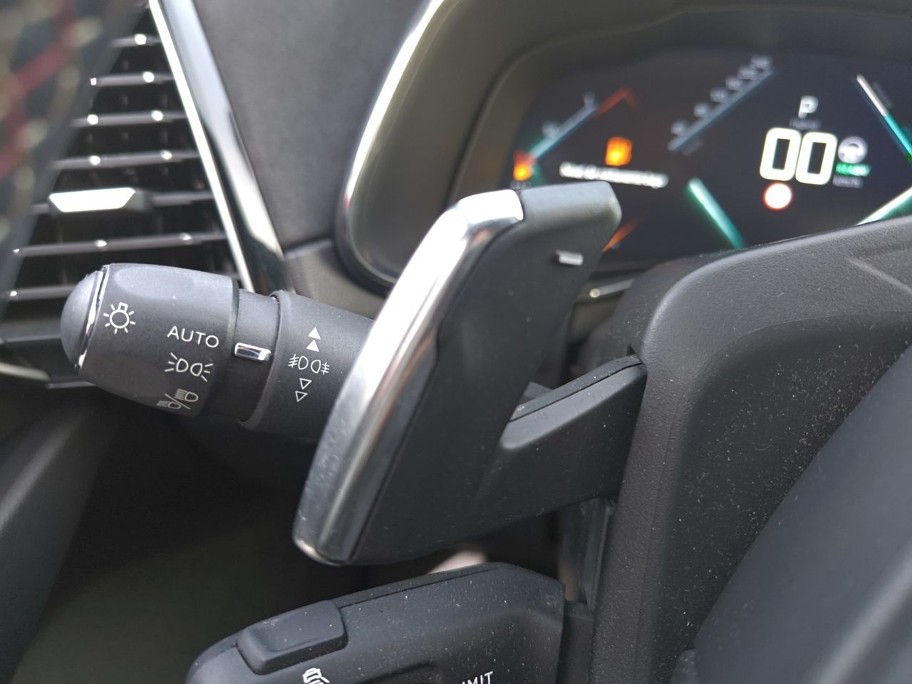 DS DS 7 CROSSBACK E TENSE 225 PERFORMANCE LINE  - Foto 2