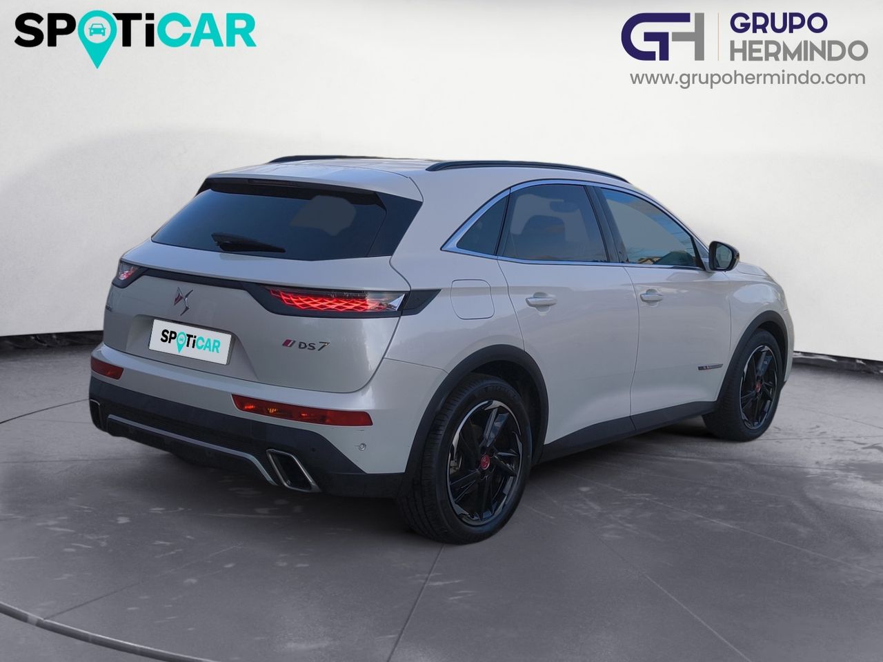 DS DS 7 CROSSBACK E TENSE 225 PERFORMANCE LINE  - Foto 2