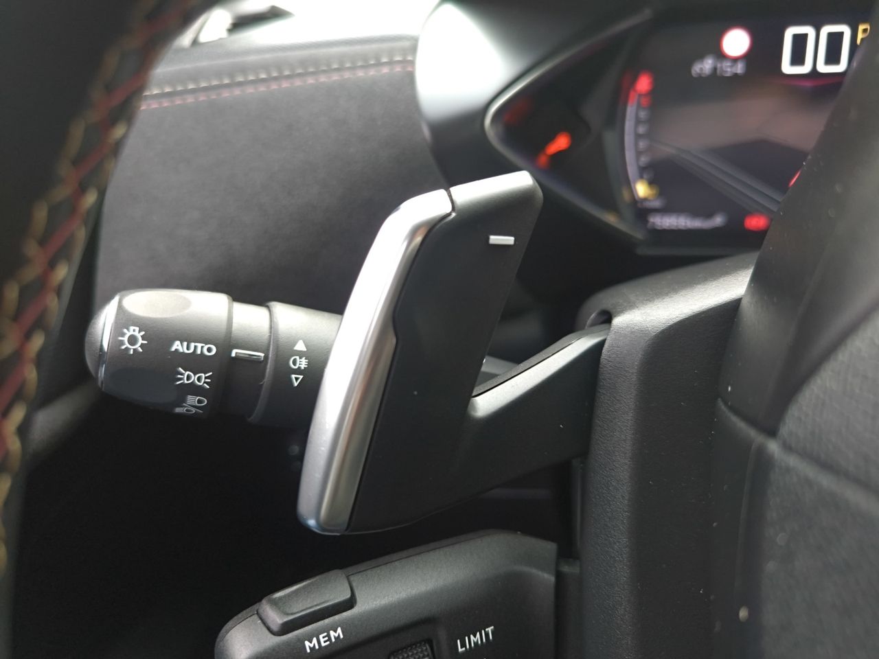 DS DS 3 CROSSBACK PURE TECH 130 CV AUT PERFORMANCE - Foto 2