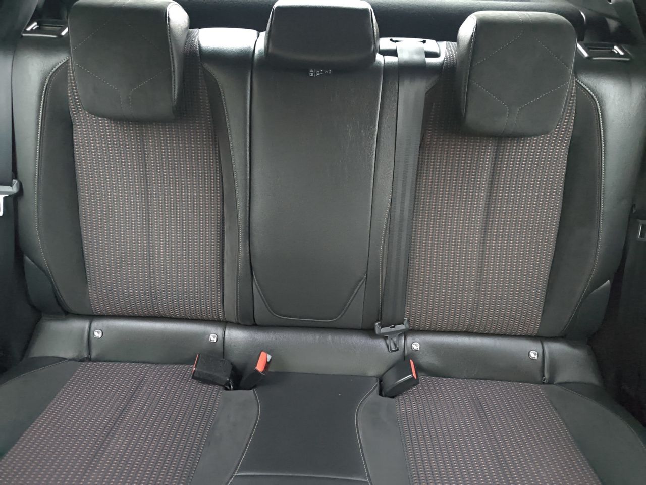 DS DS 3 CROSSBACK PURE TECH 130 CV AUT PERFORMANCE  - Foto 2